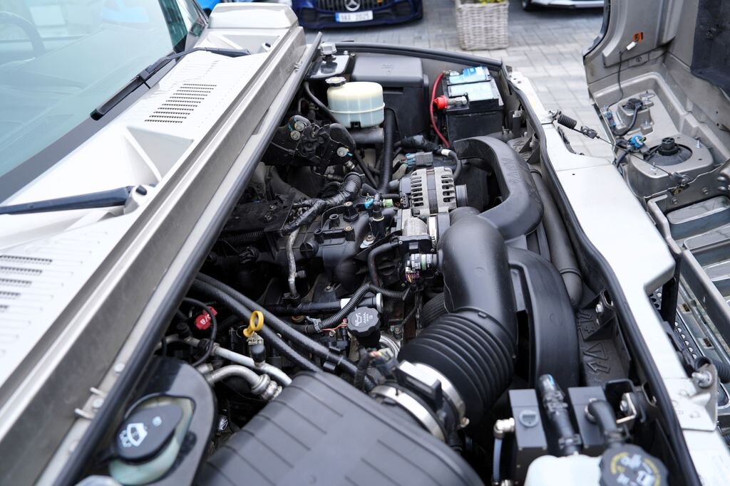 Hummer H2 SUV 6,0 l 232 kw