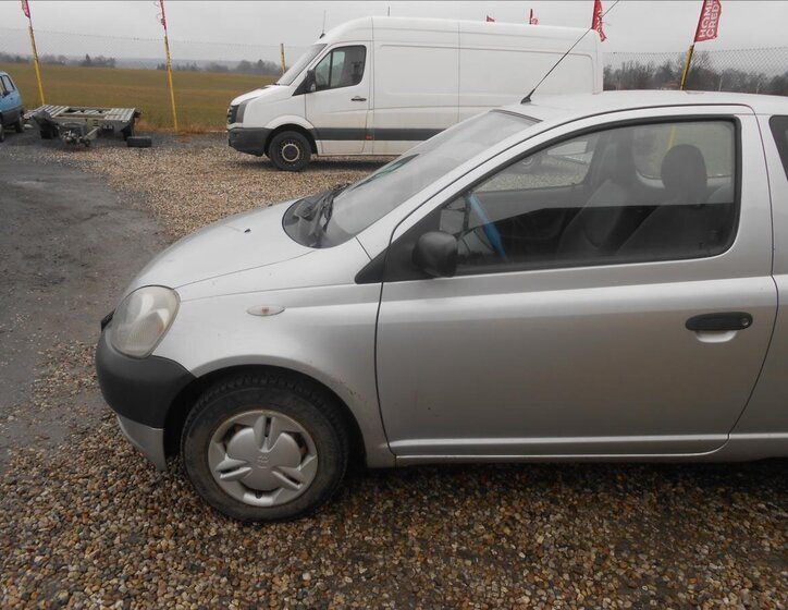 Toyota Yaris Hatchback 998,0 50 kw