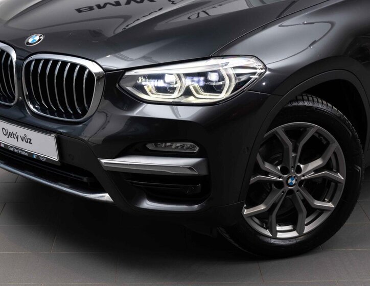 BMW X3 7