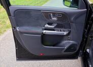 Mercedes-Benz GLB 11