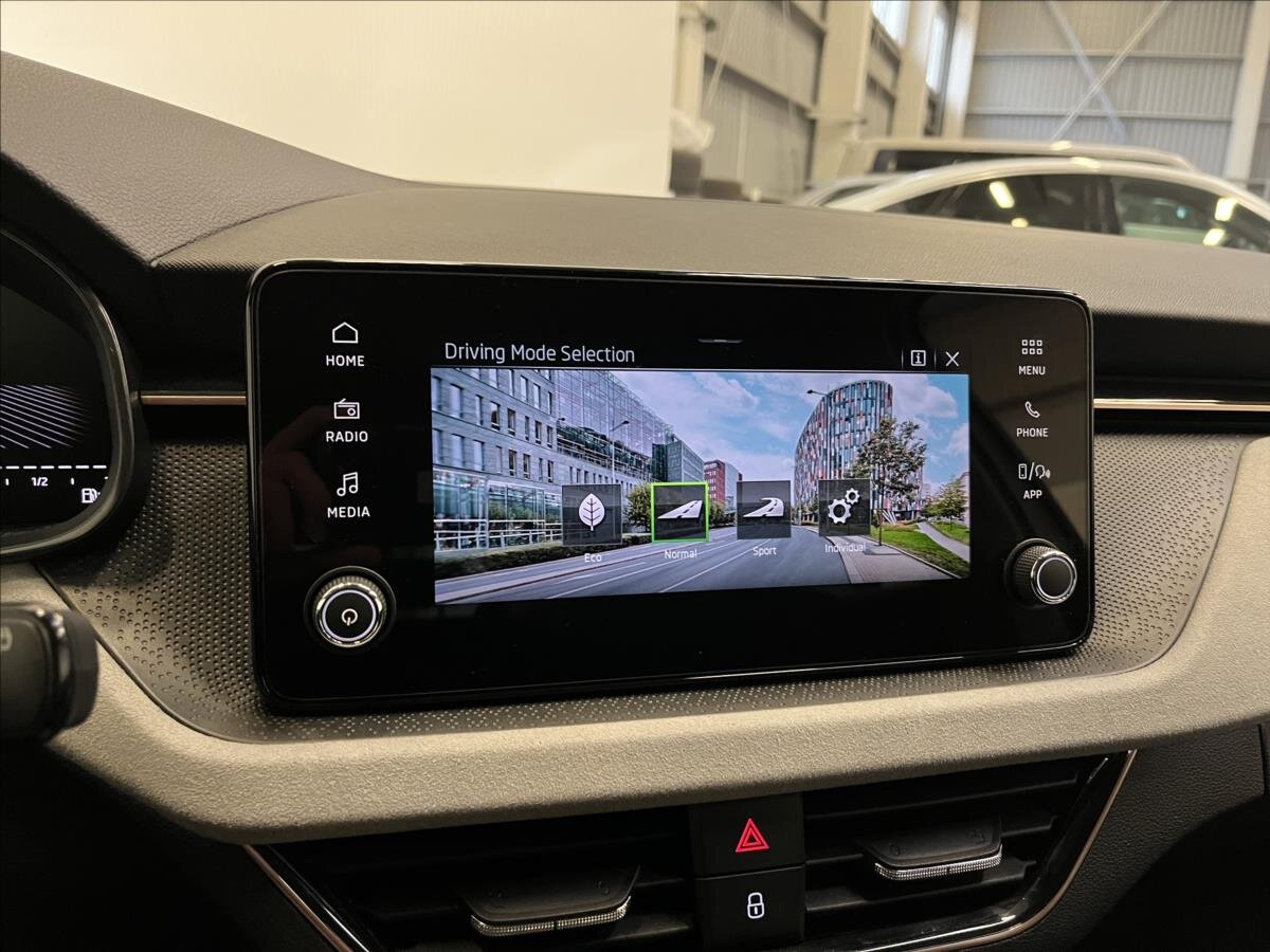 Škoda Scala Hatchback 1,5 l 110 kw