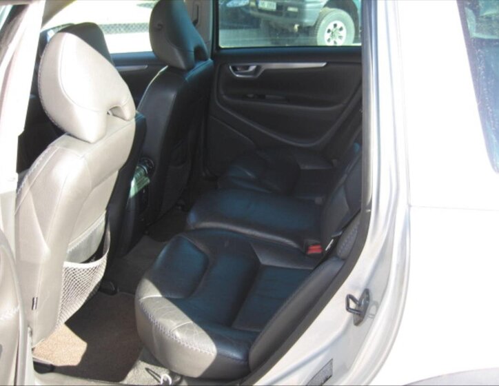 Volvo XC70 Kombi 2,4 l 120 kw