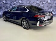 BMW Ostatní Sedan / Limuzína 0,0 290 kw