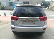 Peugeot 4007 10