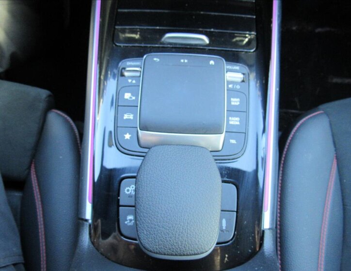 Mercedes-Benz GLB Kombi 2,0 l 225 kw