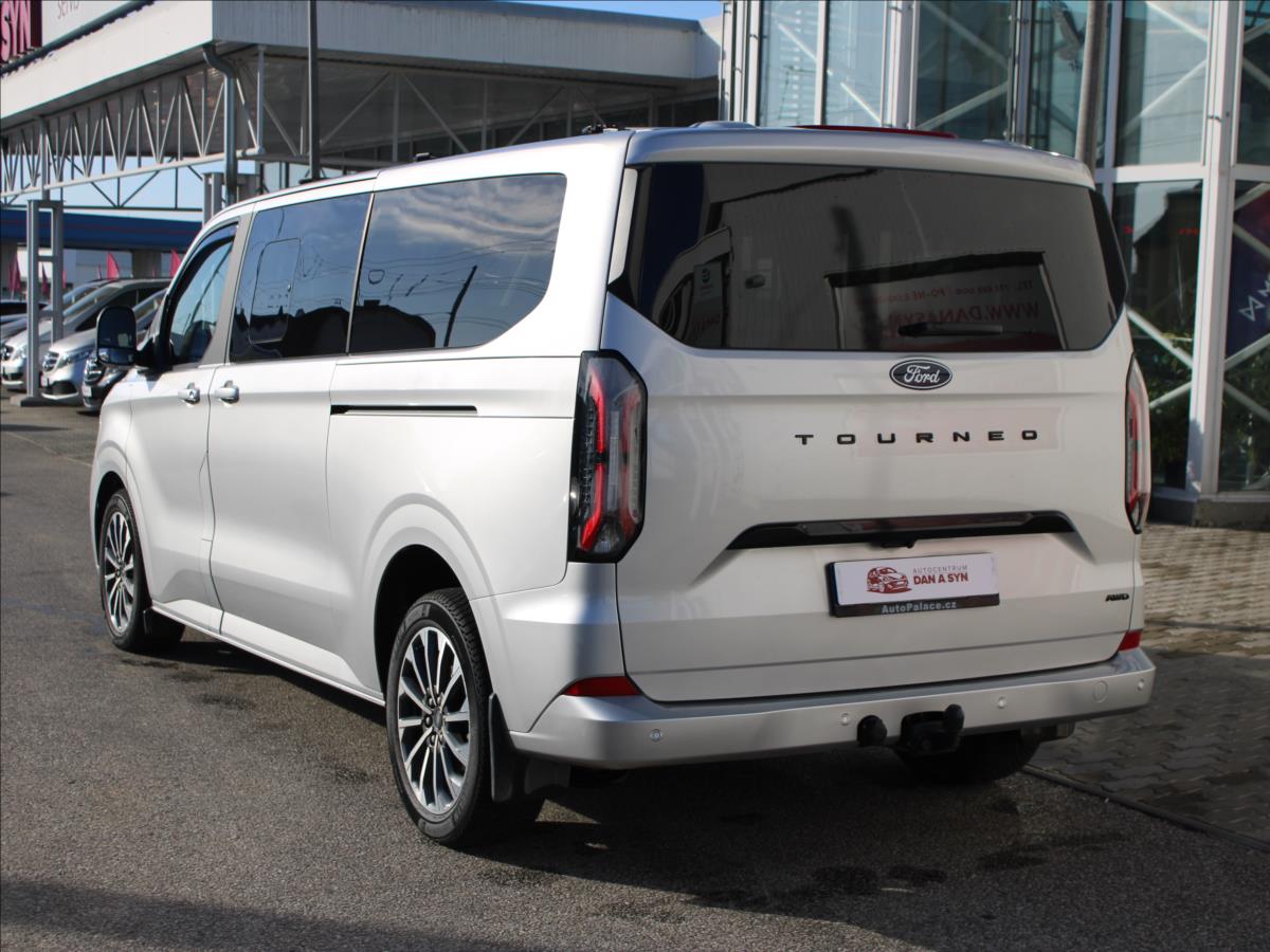 Ford Tourneo Custom