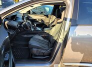 Peugeot 5008 SUV 1,5 l 96 kw