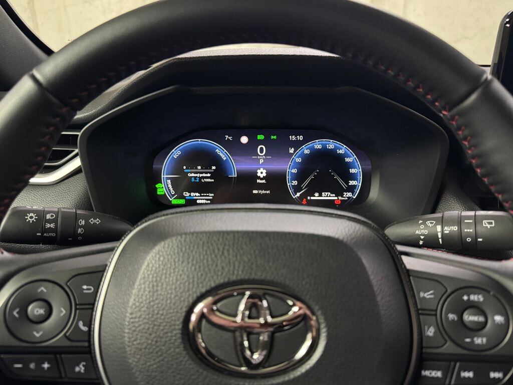 Toyota RAV4 SUV 2,5 l 228 kw