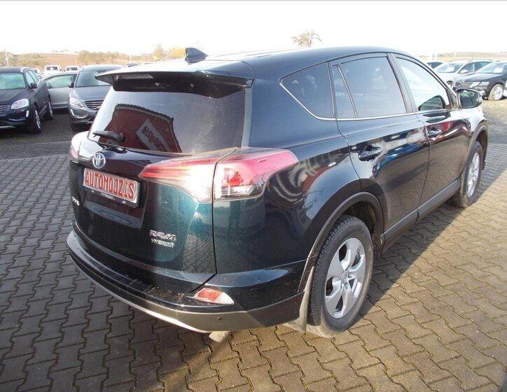 Toyota RAV4 11