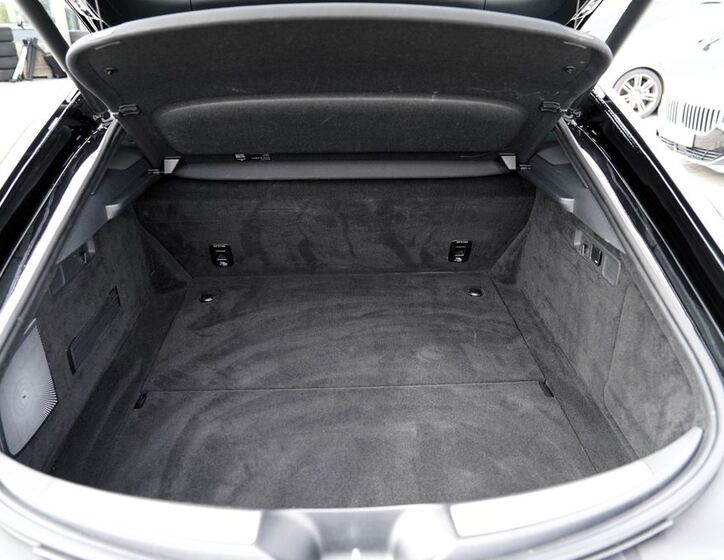 Mercedes-Benz AMG GT 12