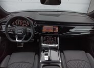 Audi Q8 20
