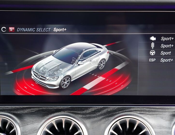 Mercedes-Benz Třídy E 38