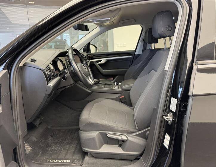 Volkswagen Touareg 7