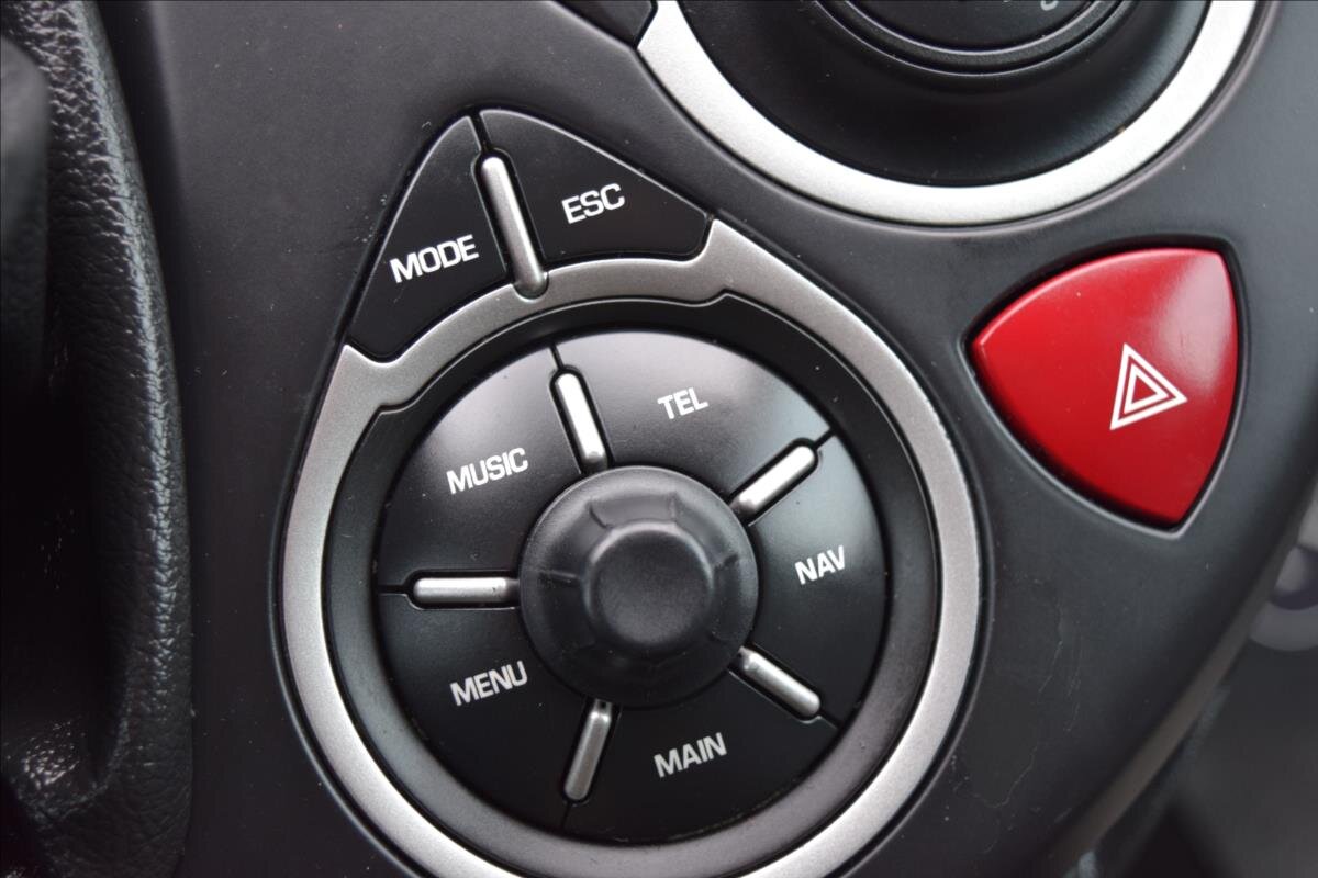 Peugeot 807 MPV 2,0 l 100 kw