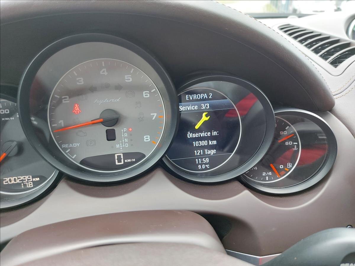 Porsche Cayenne SUV / Terénní 3,0 l 245 kw