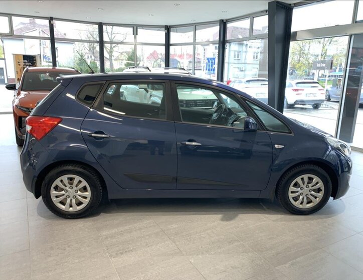 Hyundai ix20 MPV 1,4 l 66 kw