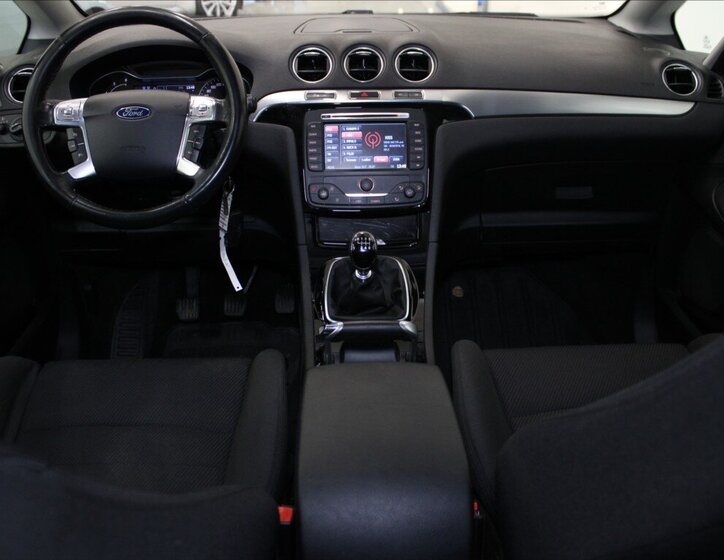 Ford S-MAX MPV 2,0 l 120 kw