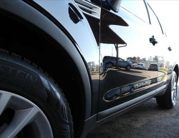 Ford Kuga SUV / Terénní 2,0 l 103 kw