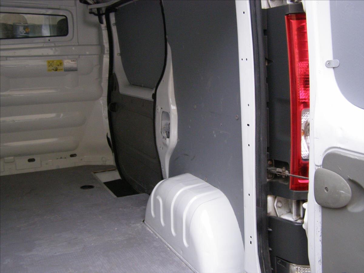 Opel Vivaro Ostatní 2,0 l 66 kw