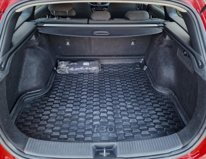 Hyundai i30 Kombi 998,0 88 kw