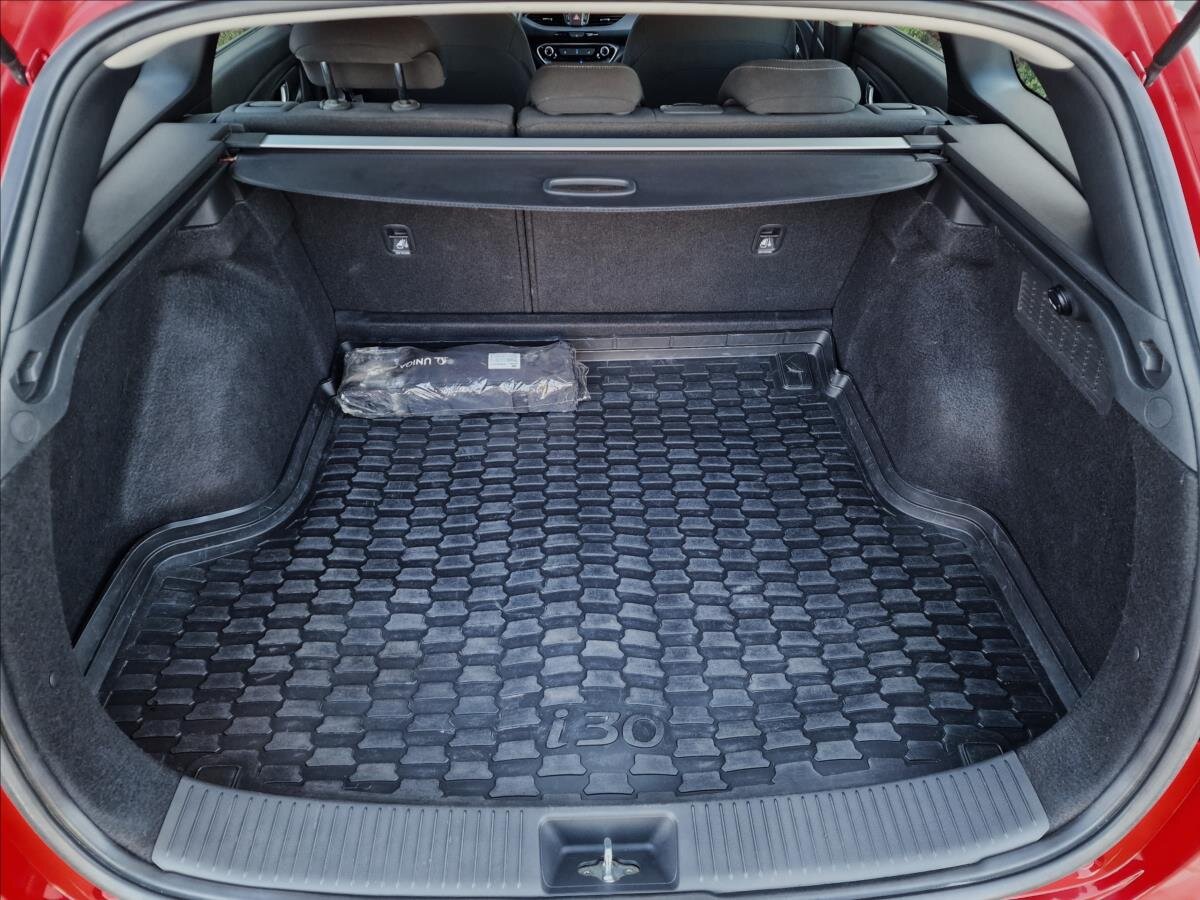 Hyundai i30 Kombi 998,0 88 kw