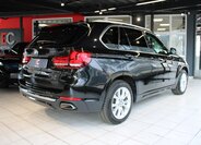 BMW X5 SUV / Terénní 3,0 l 230 kw
