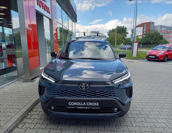 Toyota Corolla Cross SUV 2,0 l 131 kw