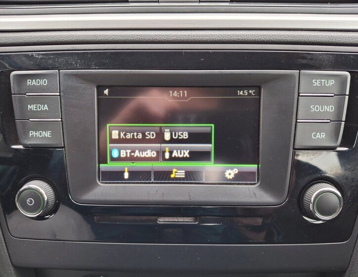 Škoda Rapid Sedan / Limuzína 1,2 l 66 kw