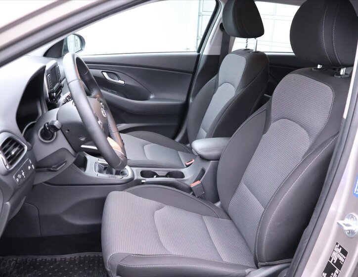 Hyundai i30 Hatchback 1,4 l 73 kw