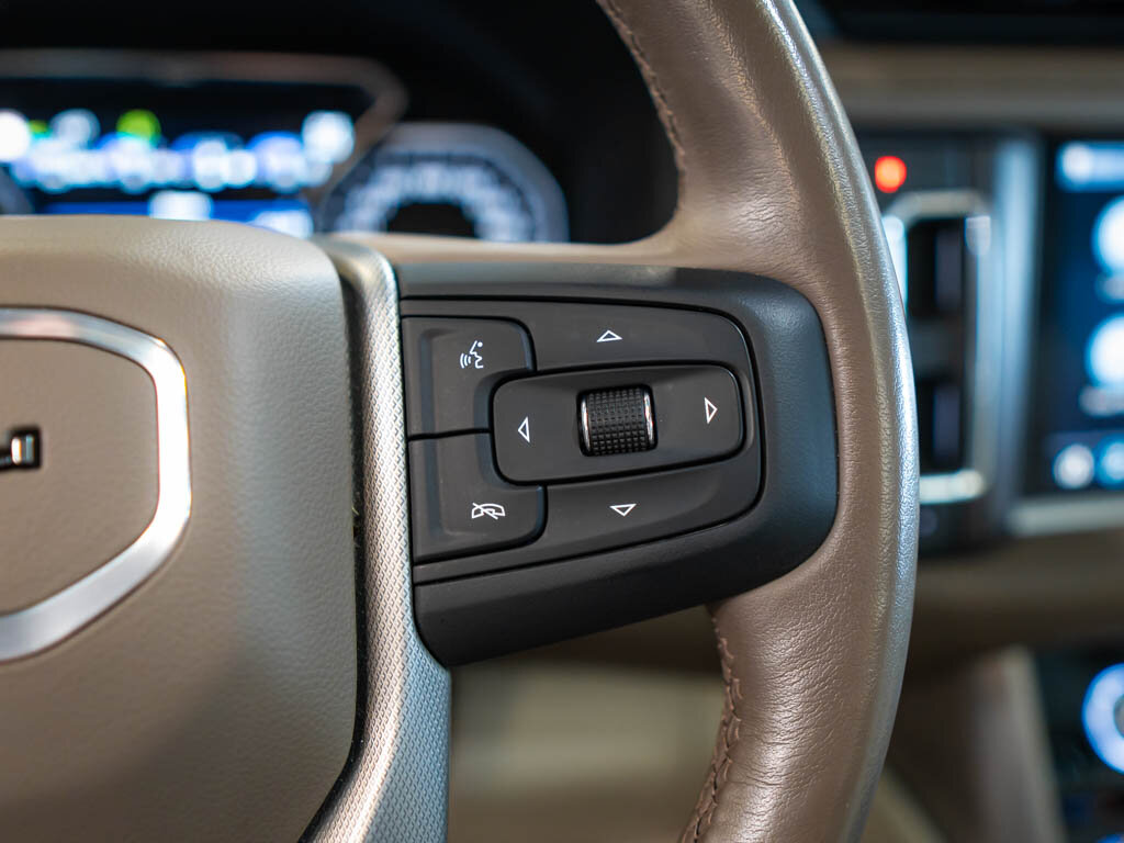 GMC Yukon SUV / Terénní 6,2 l 313 kw