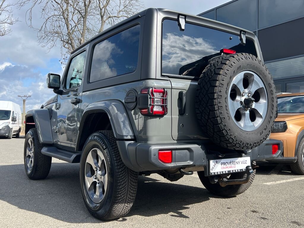 Jeep Wrangler SUV / Terénní 2,0 l 200 kw
