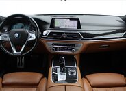 BMW Řada 7 Sedan / Limuzína 3,0 l 195 kw