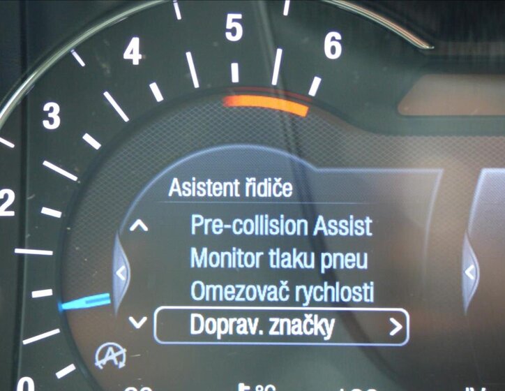 Ford Mondeo Kombi 2,0 l 110 kw