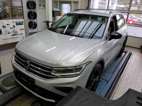 Volkswagen Tiguan SUV / Terénní 2,0 l 110 kw