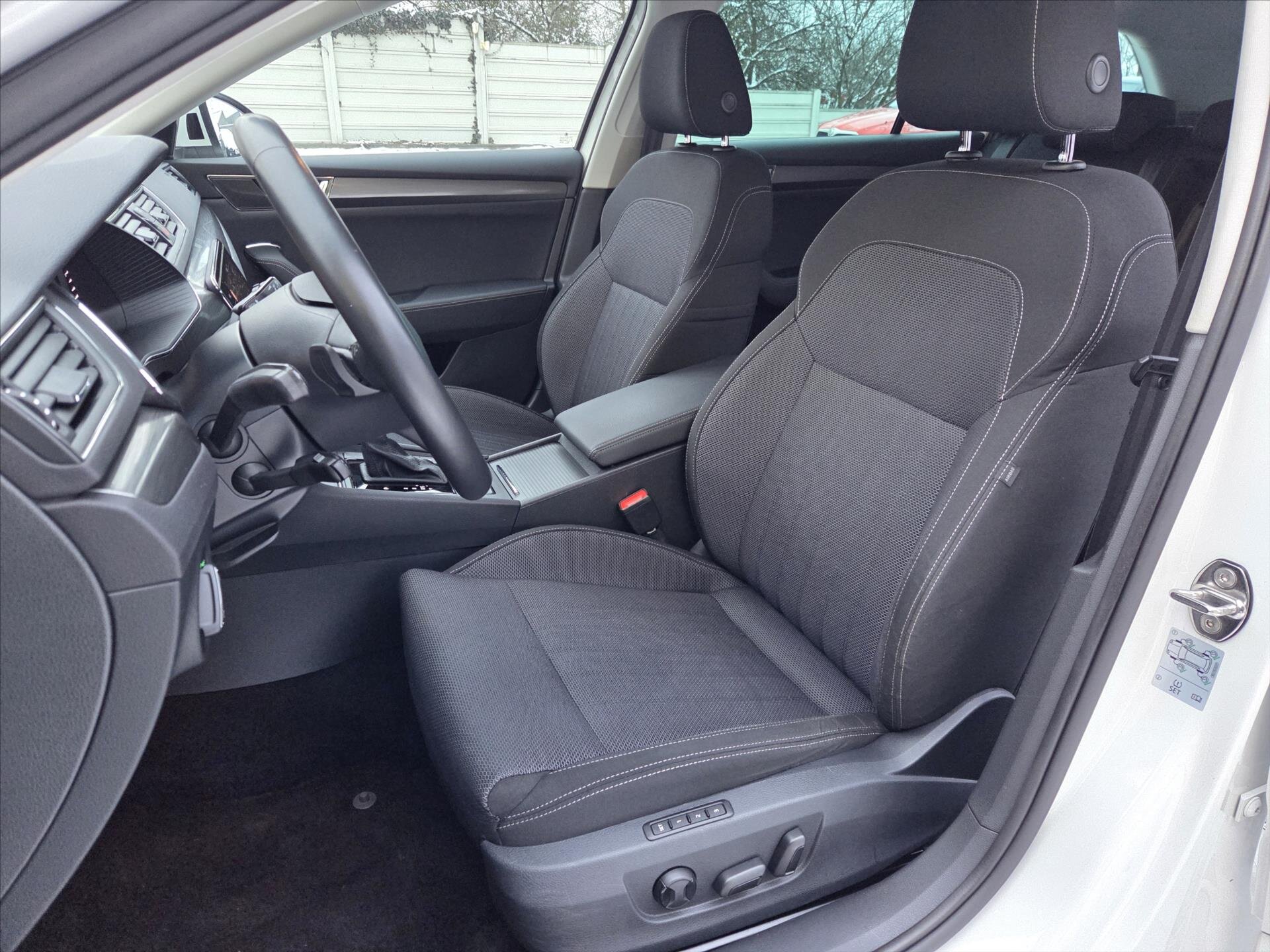 Škoda Superb Kombi 1,5 l 110 kw