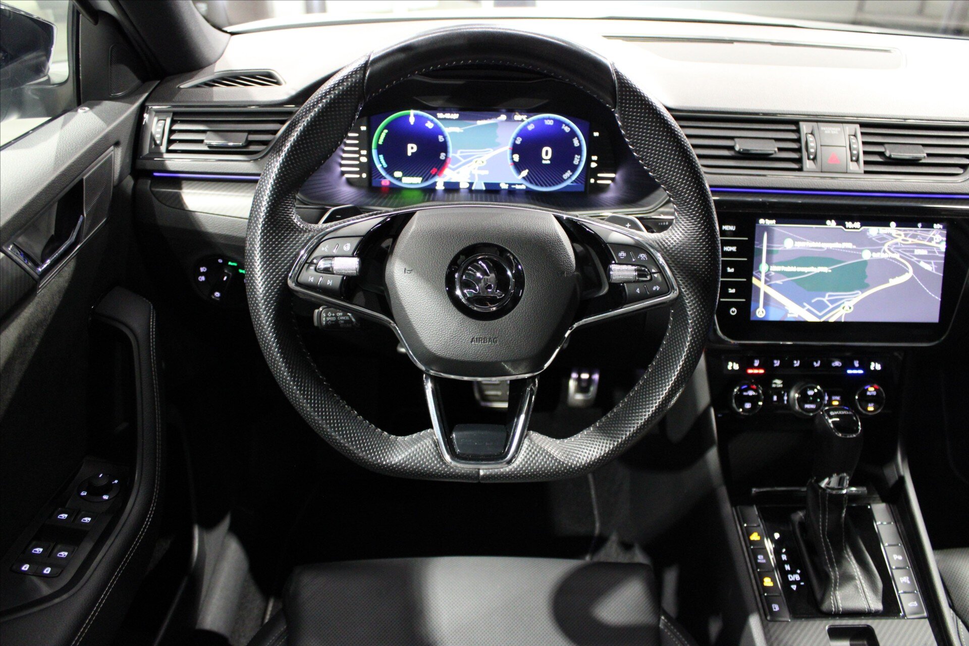 Škoda Superb Liftback 1,4 l 160 kw