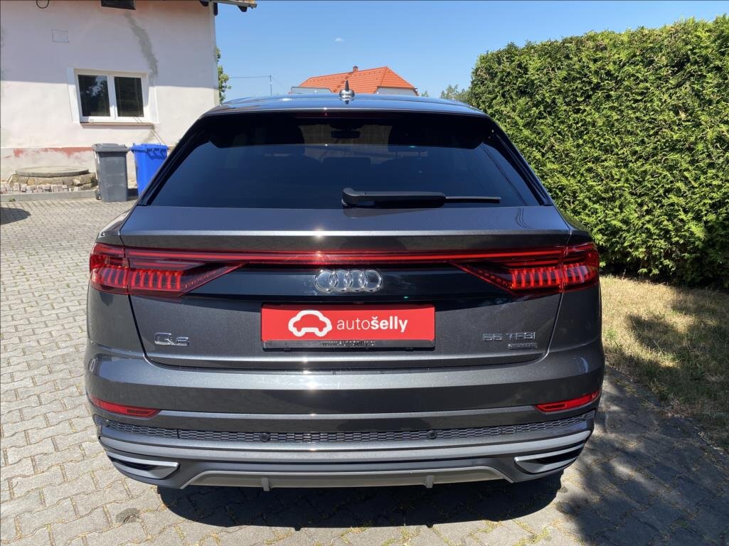 Audi Q8 SUV / Terénní 3,0 l 250 kw