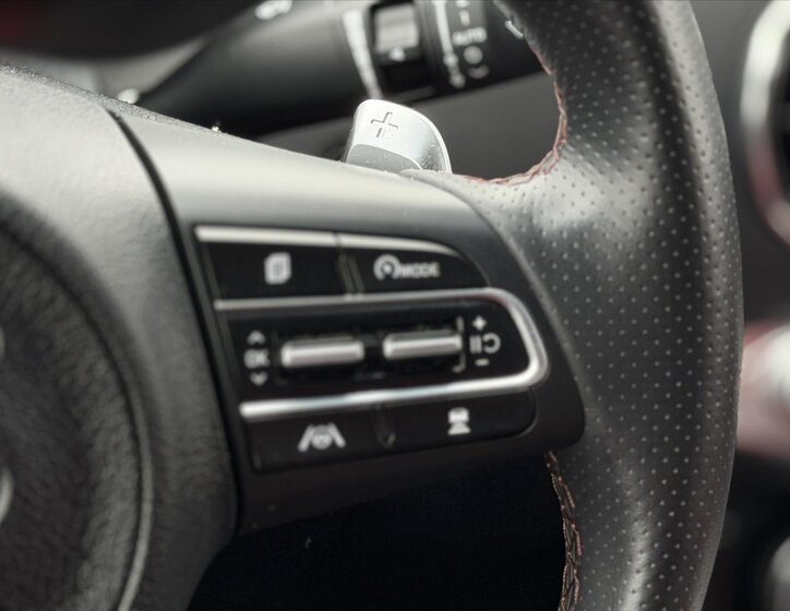 KIA Stinger Hatchback 3,3 l 269 kw