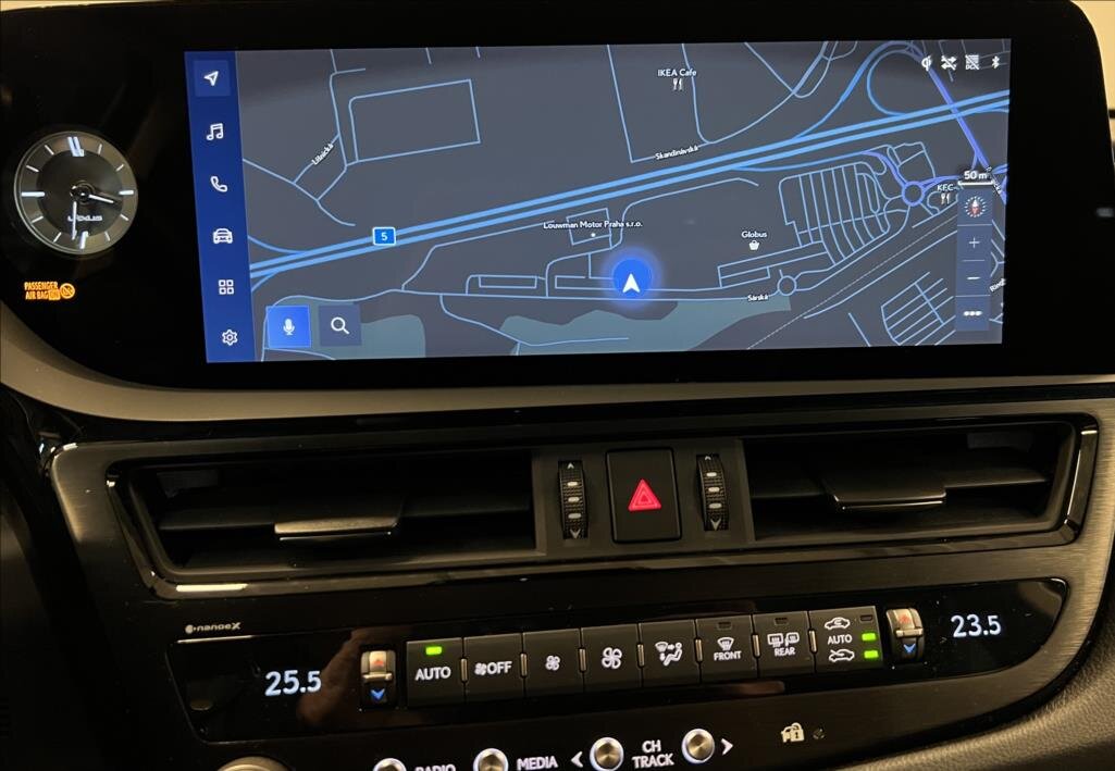 Lexus ES 300h Sedan 2,5 l 160 kw