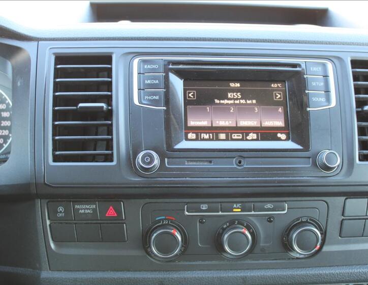 Volkswagen Transporter 19