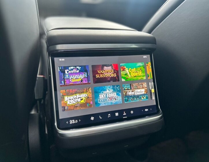 Tesla Model S Sedan / Limuzína 0,0 760 kw