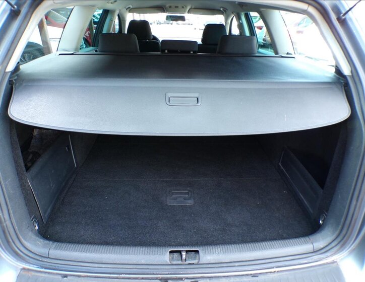 Volkswagen Passat Kombi 1,9 l 77 kw