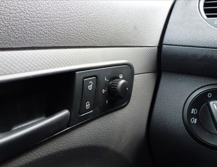 Volkswagen Caddy Skříň 1,9 l 55 kw