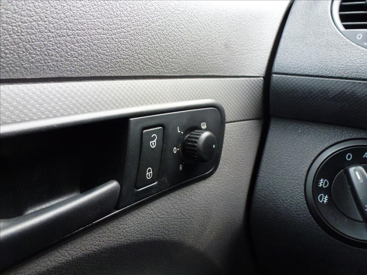 Volkswagen Caddy Skříň 1,9 l 55 kw