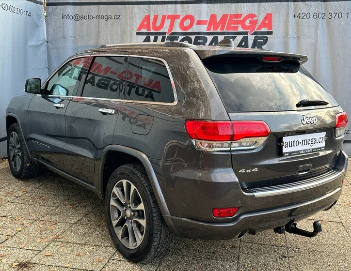 Jeep Grand Cherokee 8