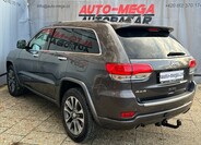 Jeep Grand Cherokee 8