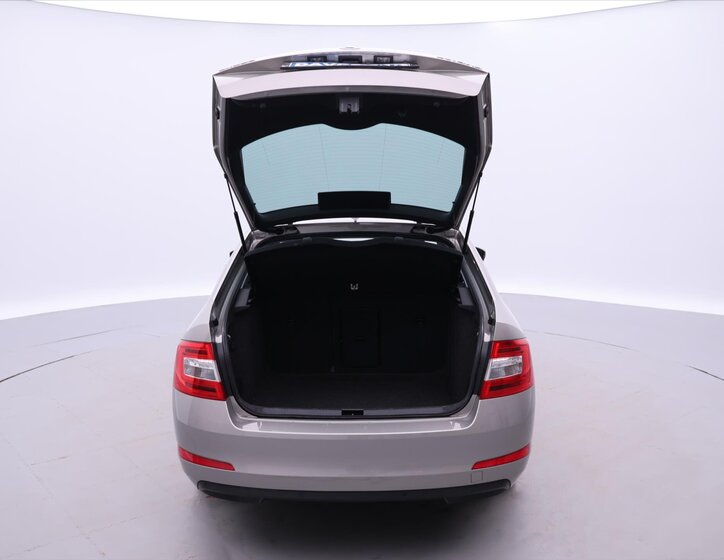 Škoda Octavia Liftback 2,0 l 110 kw