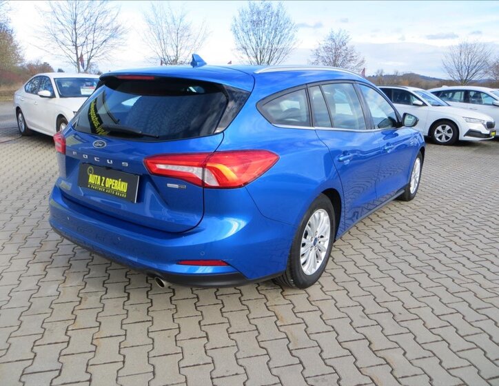 Ford Focus Kombi 999,0 114 kw