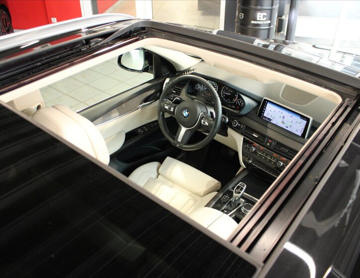 BMW X5 SUV / Terénní 3,0 l 230 kw