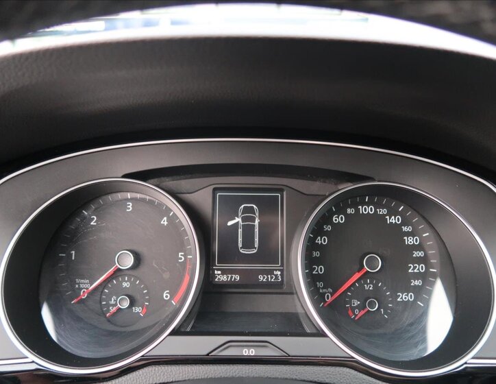 Volkswagen Passat Kombi 2,0 l 110 kw